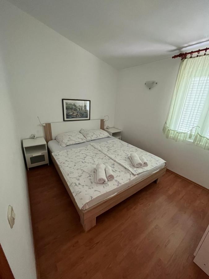 Apartments And Rooms Markovski Palit Екстериор снимка
