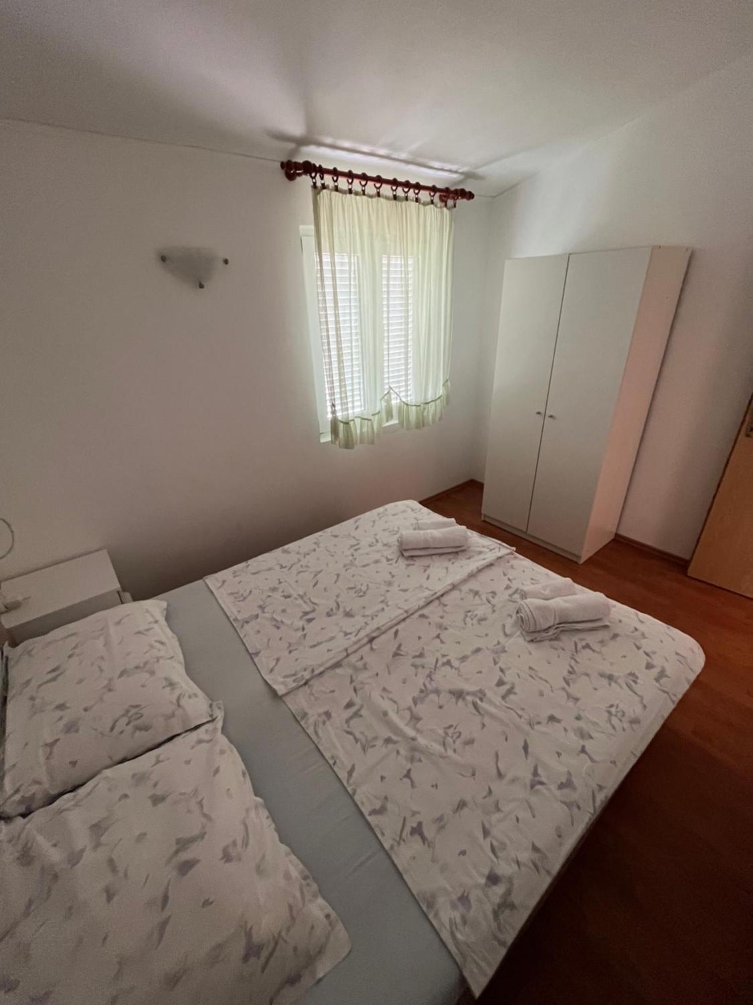 Apartments And Rooms Markovski Palit Екстериор снимка