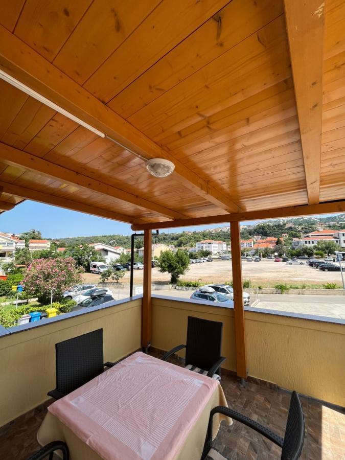Apartments And Rooms Markovski Palit Екстериор снимка