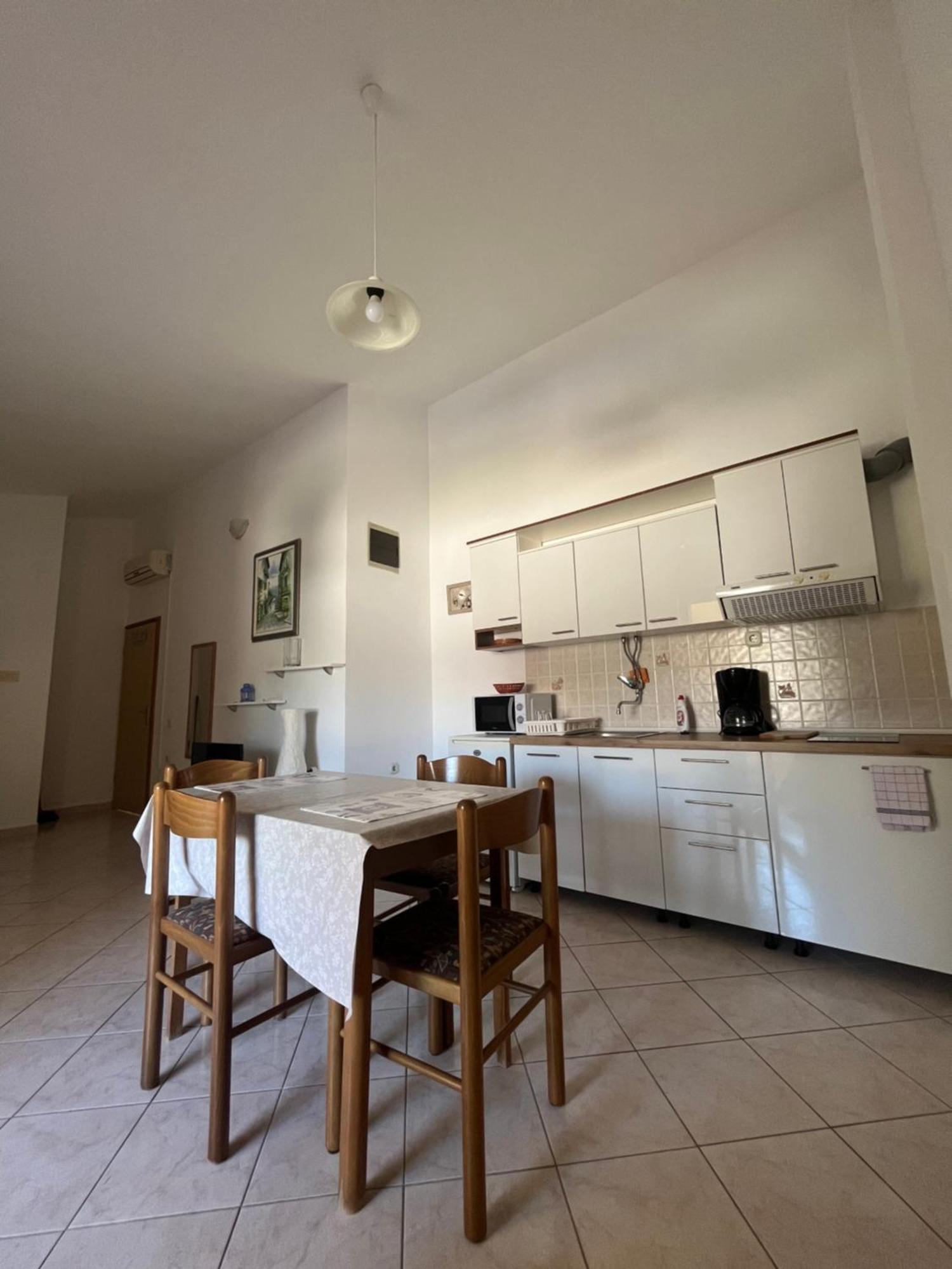 Apartments And Rooms Markovski Palit Екстериор снимка