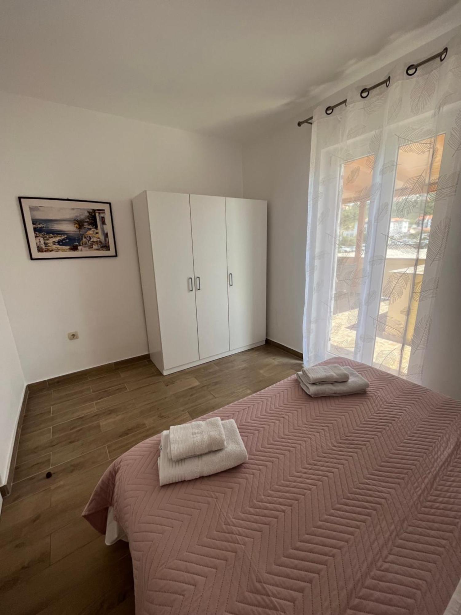 Apartments And Rooms Markovski Palit Екстериор снимка